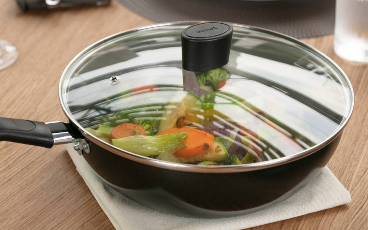 Wok com Tampa Brinox Ebony 24cm 2,3L Antiaderente Pro-flon Preta - Imagem 2