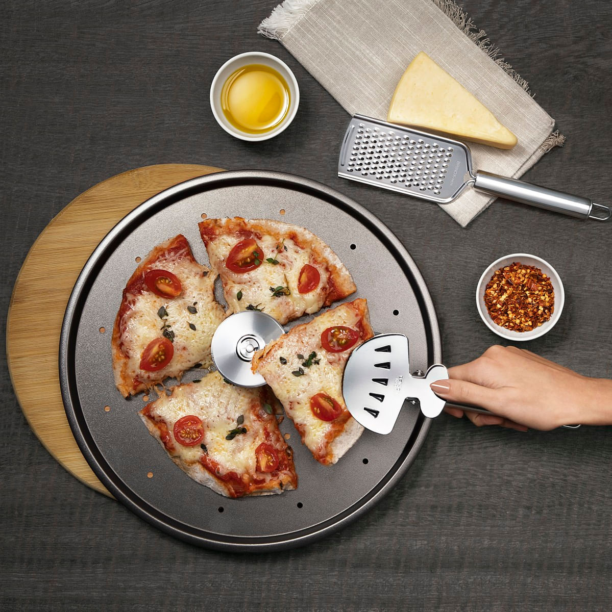 Forma para Pizza Brinox Bakeware Ø 33 x 11 cm Grafite - Imagem 2