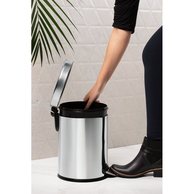lixeira-inox-pedal-balde-5l-linha-decorline-brinox