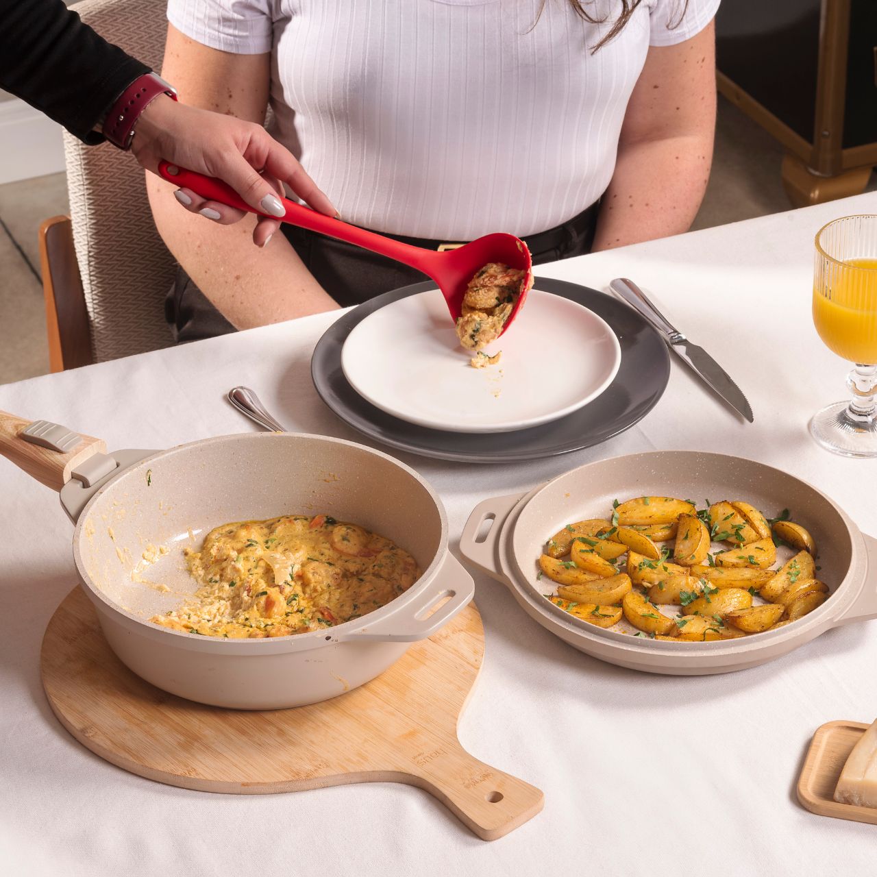 Jogo de Panelas Empilhável Brinox Loft 7 Peças Antiaderente Ceramic Life, Cabo Removível e Fundo de Indução - Areia - Imagem 3