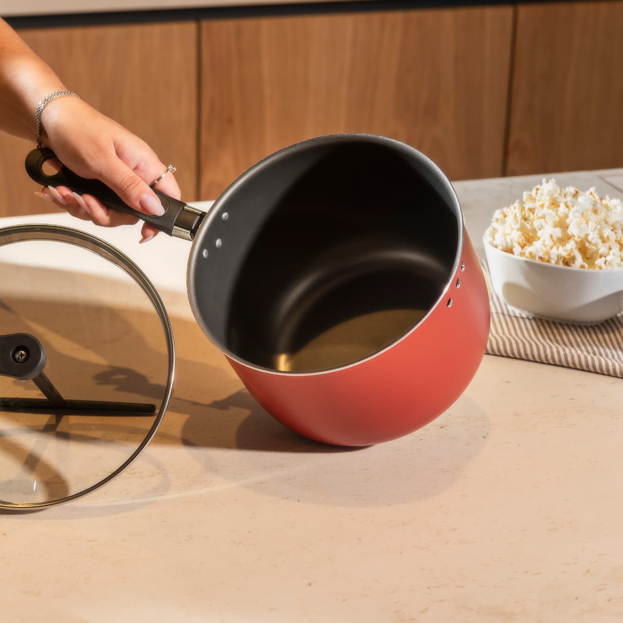 Pipoqueira Brinox Pic Poc Especiarias Antiaderente Pro-Flon 4,2 Litros Ø20cm Cereja - Imagem 7